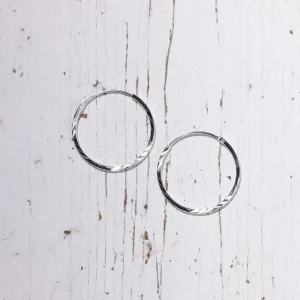 Silver Stories | Hopeakorut>Cailap Hopeakorvakorut iso rengas
